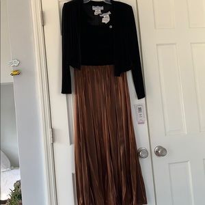 Jessica Howard dress